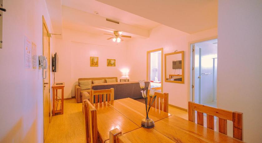 Image of Family 2-Bedroom 9