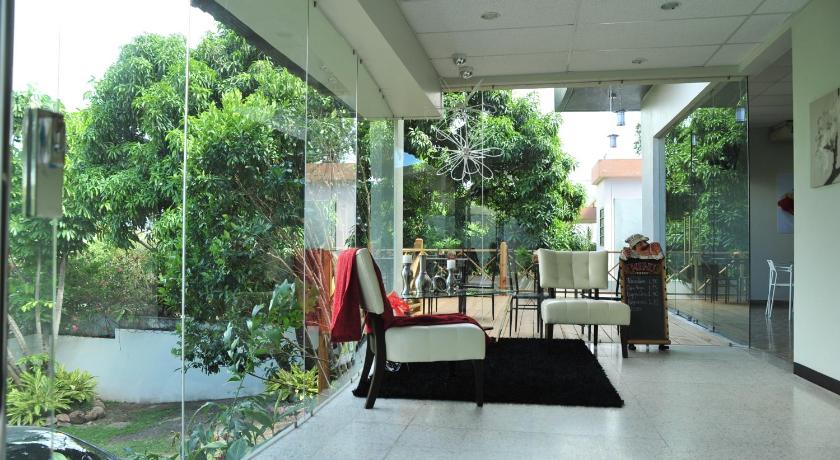 G y V Hotels photo