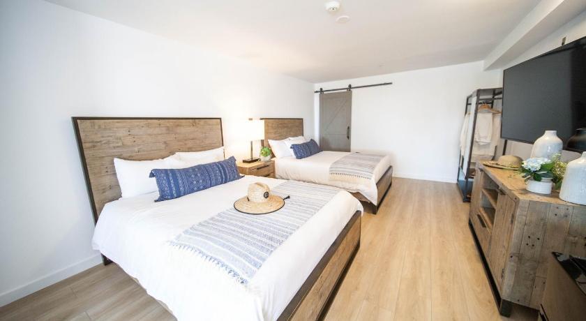 The Surfbreak Hotel