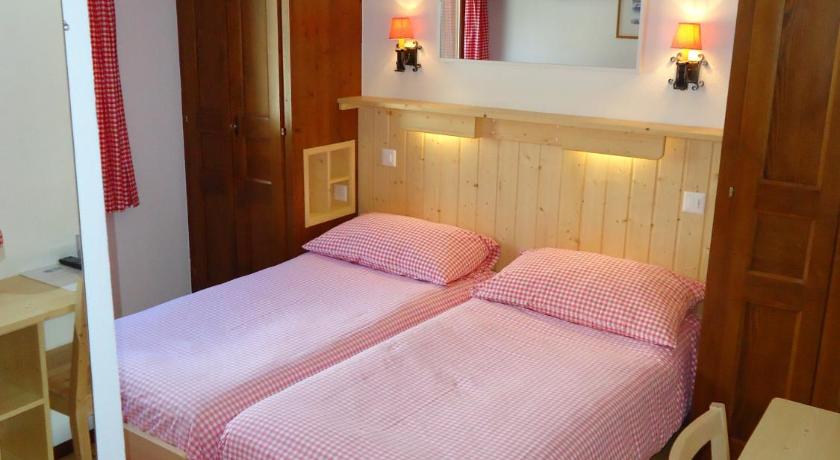 Image of Small Double or Twin Room 5