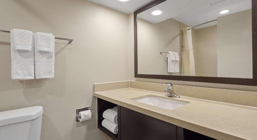 Best Western Pasadena Royale Inn and Suites