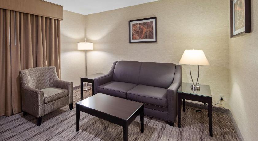 Best Western Pasadena Royale Inn and Suites