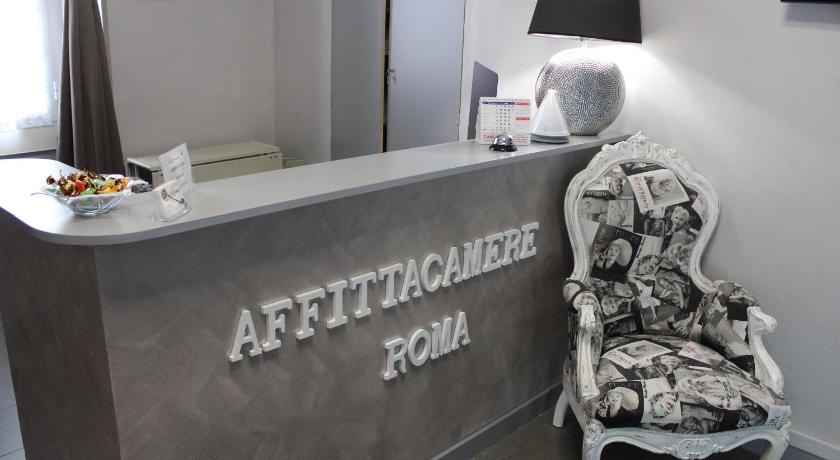 Affittacamere Roma — Hotel in Sanremo
