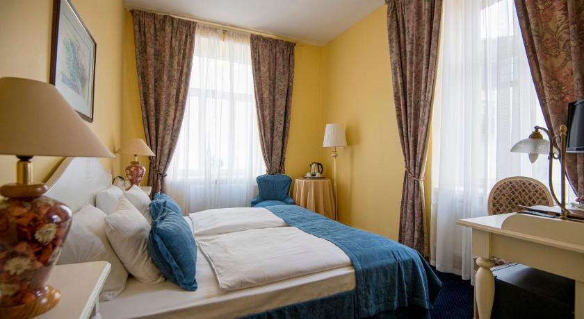 Image of Standard Double Room 0
