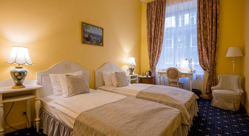 Image of Standard Twin Room 0