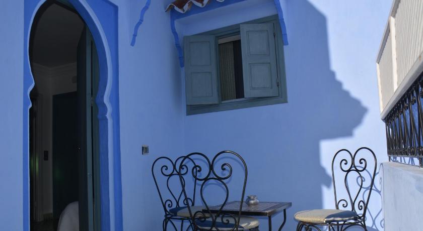 Image de Chambre Double avec Balcon (3&nbsp;Adultes) (Double Room with Balcony (3 Adults)) 2
