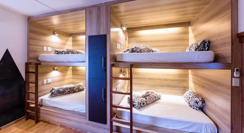 Back2Roots Backpackers — Hotel in Windhoek