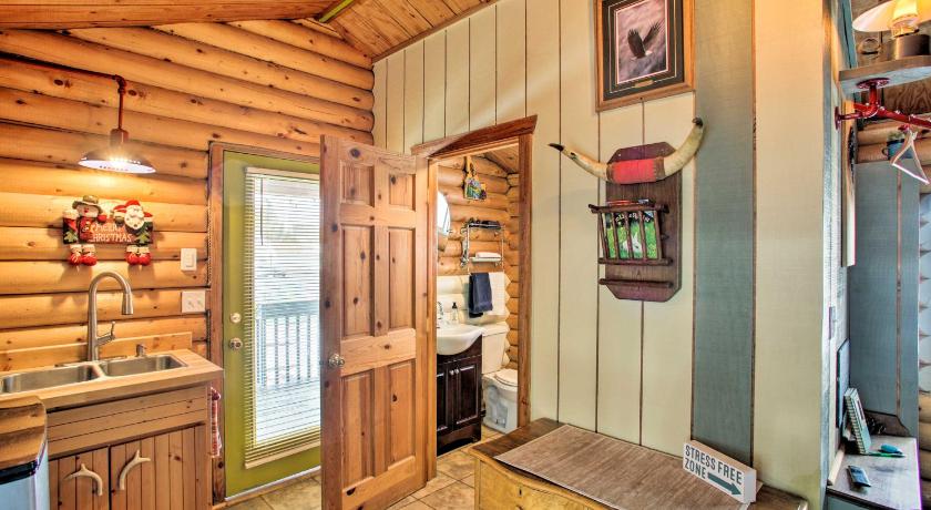 Quiet Couples Retreat Studio by Winchester Lake! photo