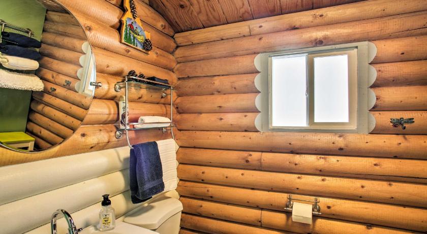 Quiet Couples Retreat Studio by Winchester Lake! photo