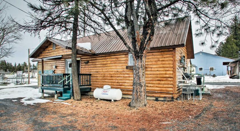 Cozy Winchester Lake Cabin Hunting and Fishing Haven! — Hotel in Lewiston (ID)