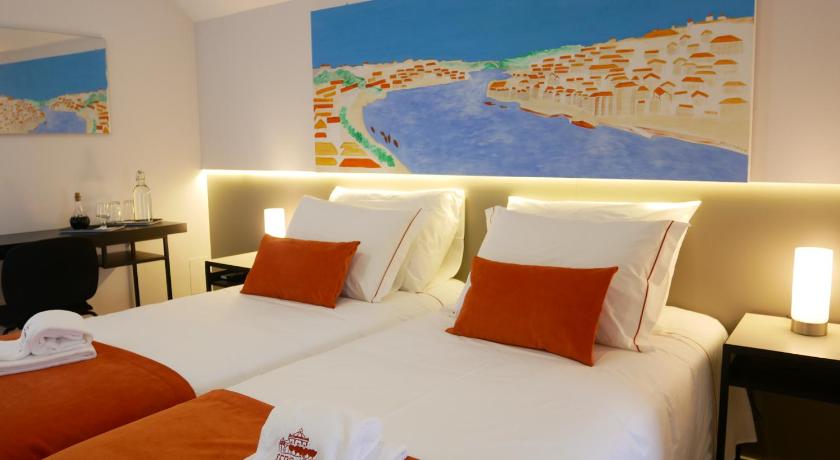 Serra do Pilar Porto Suites photo