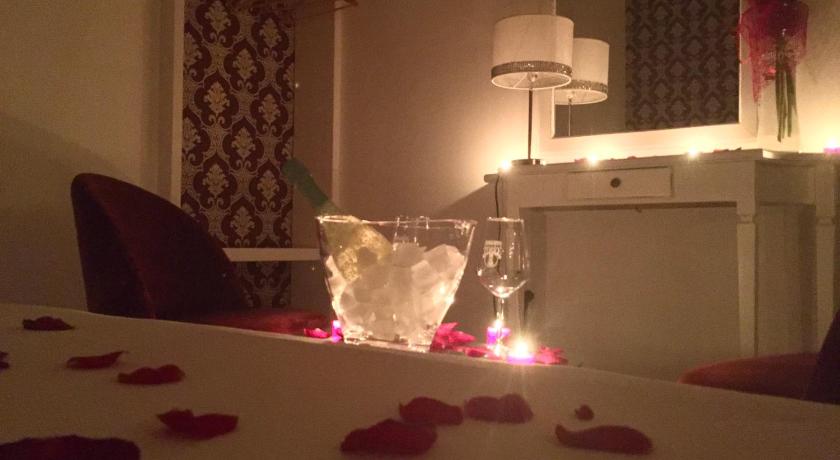 Улучшенный номер с кроватью размера «king-size»