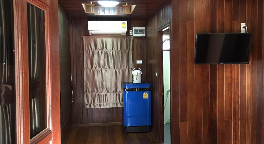 Image of One-Bedroom Bungalow 12