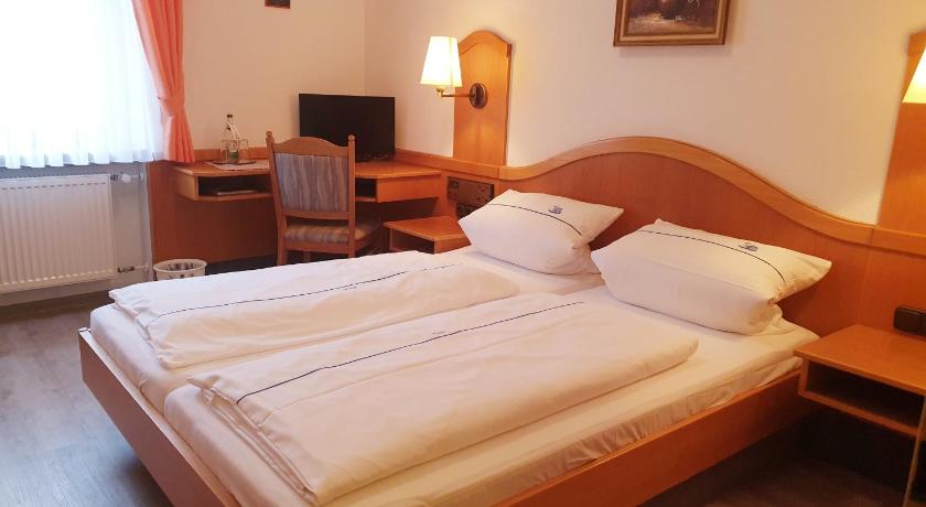 Hotel Gasthof zum Schwan photo