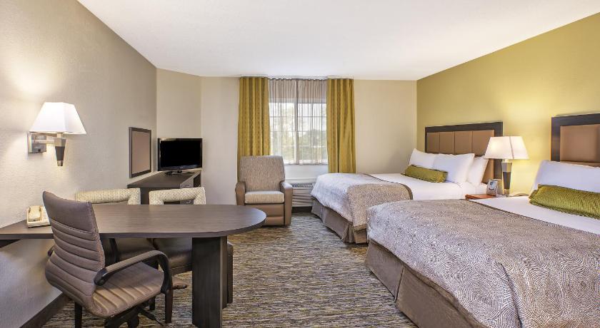 Candlewood Suites Indianapolis Northeast