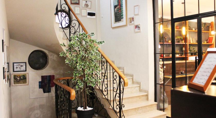 Point Hotel Tbilisi — Hotel in Tbilisi
