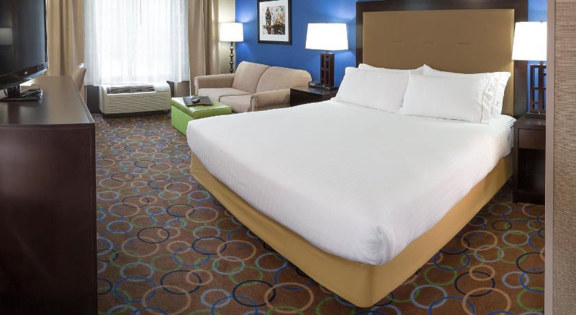 Holiday Inn Express Hotel & Suites Manchester - Airport