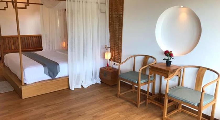รูปของห้องสวีทสามารถมองเห็นวิวทะเลสาบได้จากภายในห้องพัก (Suite with Lake View) 7