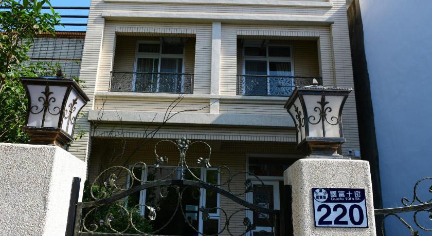 Light Time Homestay photo