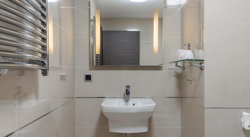 A50 Cape Town Penthouse - Silver Mountain - image 6