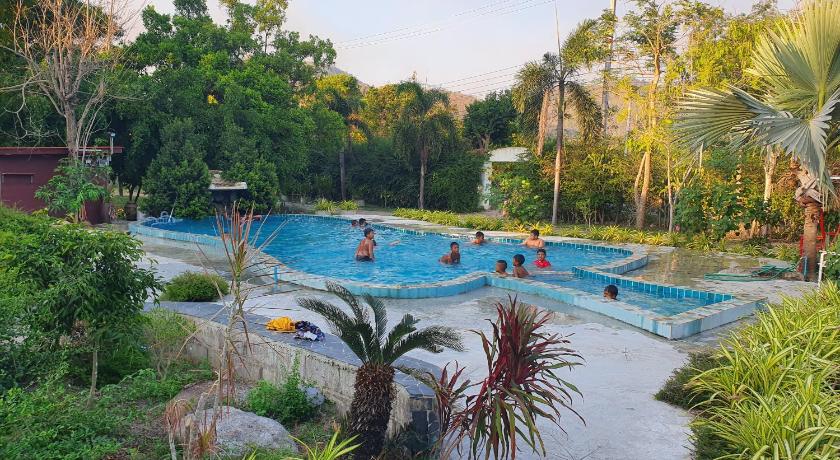 ラチャブリー Lunda Orchid Resort 3つ星 ホテル 外観