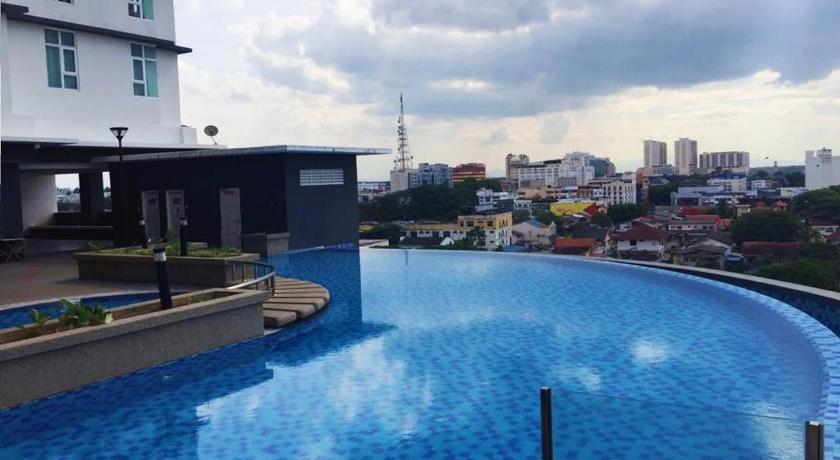 a large swimming pool in a large city, D'Perdana Residence in Kota Bharu