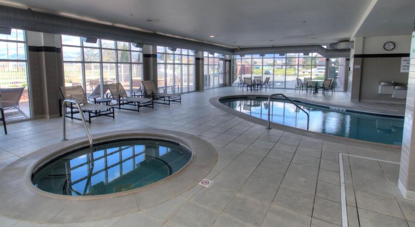 Holiday Inn Boise Airport photo