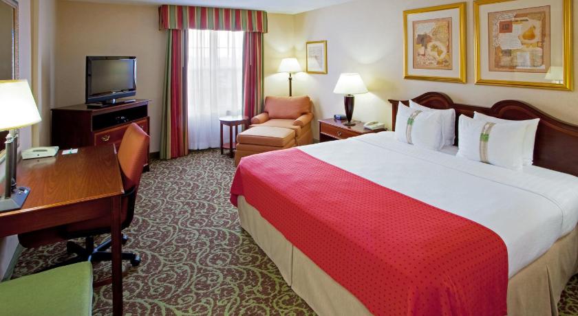 Holiday Inn Chantilly-Dulles Expo Airport