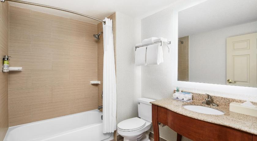 Holiday Inn Express & Suites Jacksonville South East - Medical Center Area