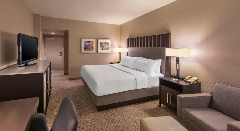 Holiday Inn Denver Lakewood