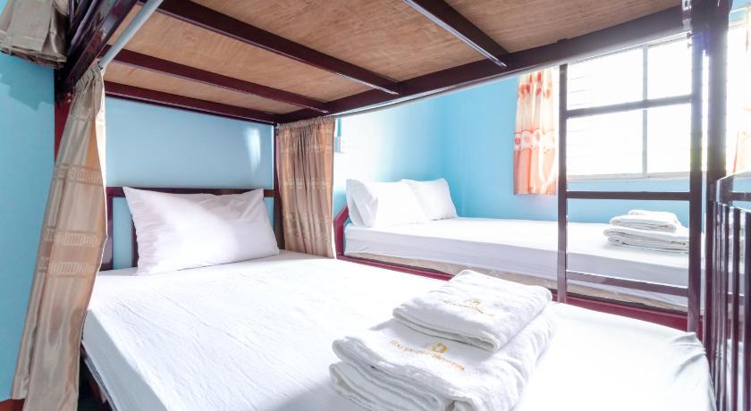 Image of Superior King Room 6