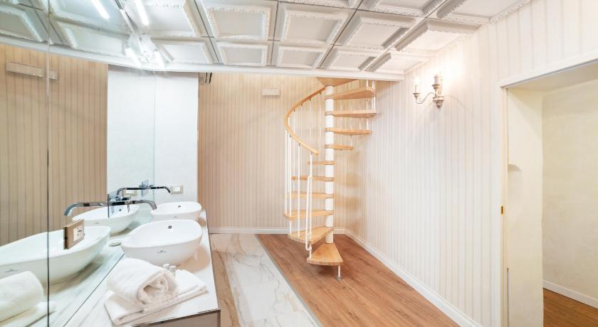 ローマ Pantheon Escape 3つ星 シングルルーム プール