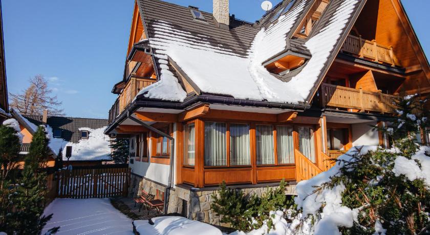 ザコパネ Aparthotel Delta Center 3つ星 ホテル プール