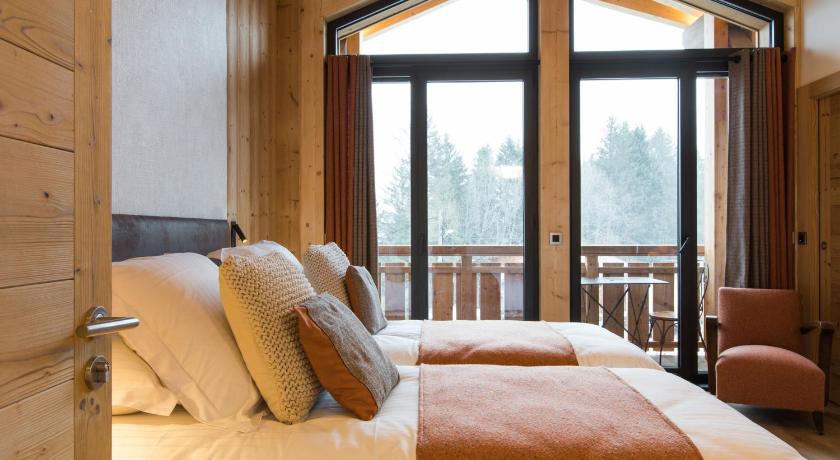 Image of Ressachaux-Double-Supérieure-SDB privée avec douche-Vue sur Montagne 6