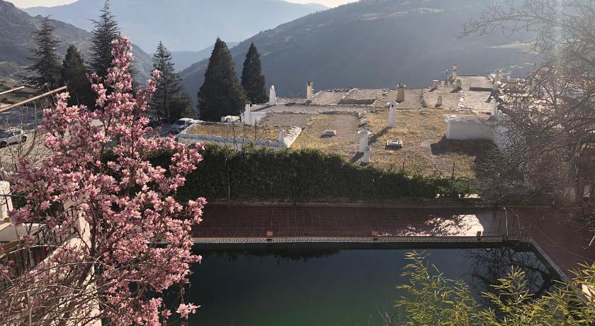 Hostal Rural Poqueira photo