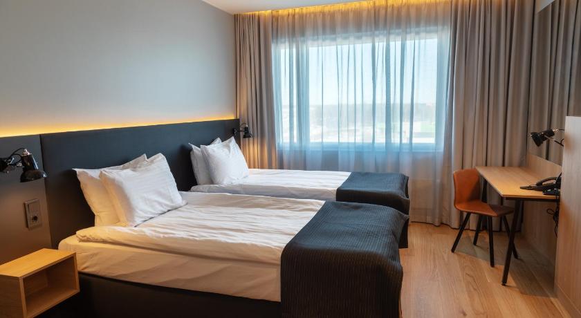 Image of 2 Single Beds Standard Top Floor 3