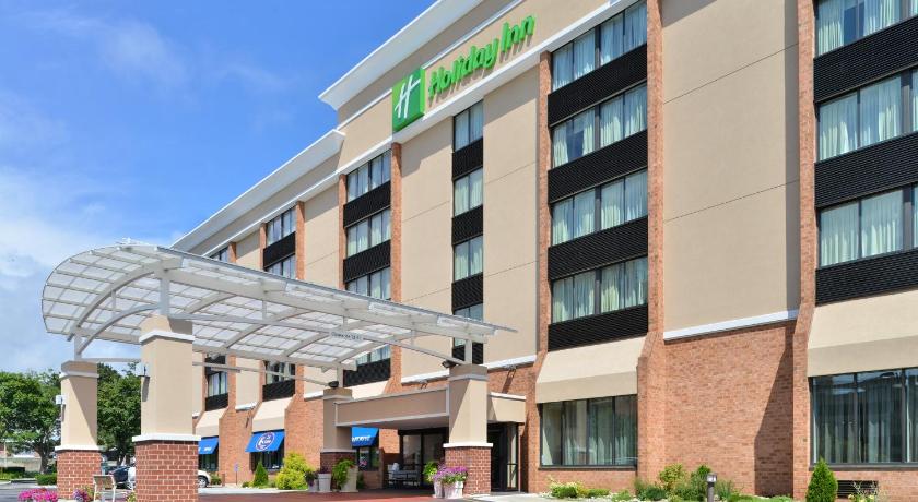 Holiday Inn New London photo
