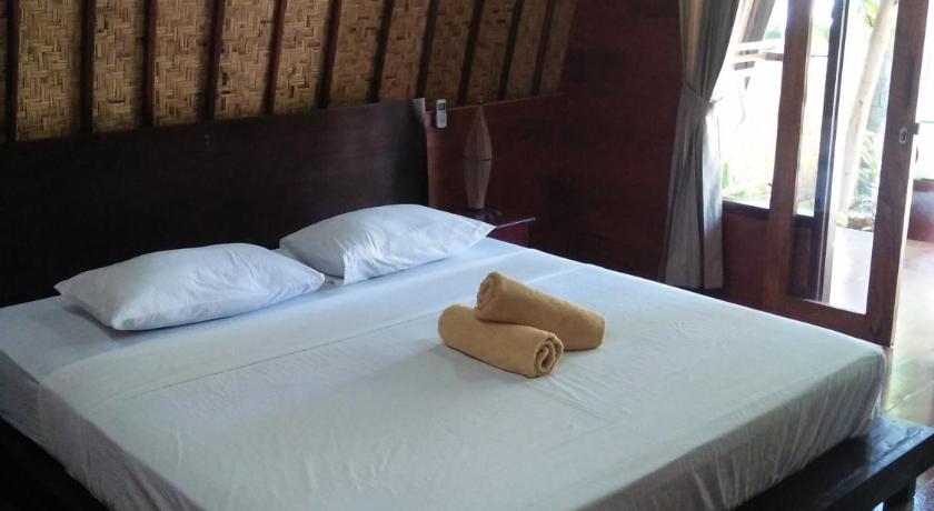 Gili Smile Bungalow - image 2