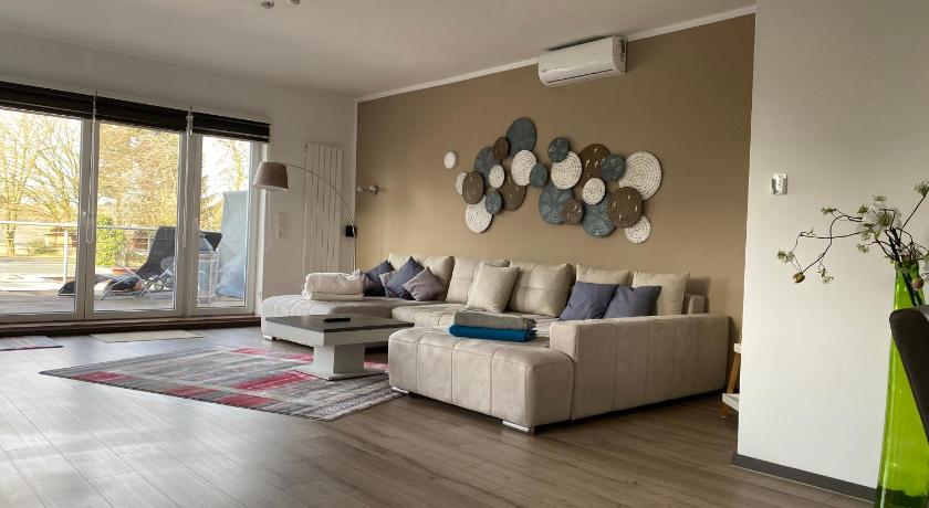 Stadtvilla Intzeplatz - Apartment Sylt — Hotel in Remscheid