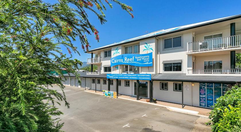 Cairns Reef Apartments & Motel