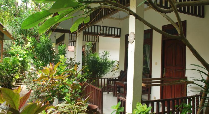Gili Smile Bungalow - image 23
