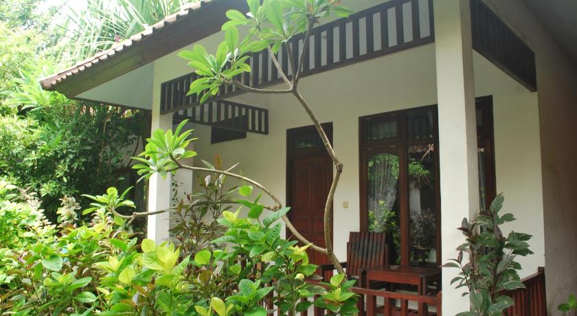 Gili Smile Bungalow - image 12