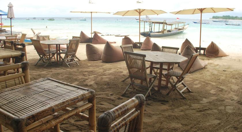 Gili Smile Bungalow - image 4