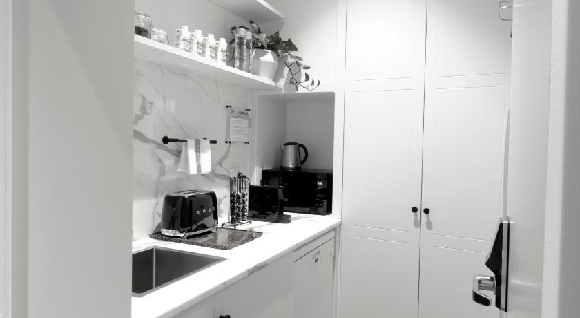 Image of Superior Queen Room 1