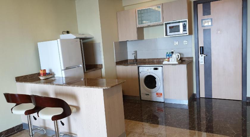 Image of Apartment - 1 King Bed, Non-Smoking, One Bedroom, Kitchenette, Sofa, Microwave And Refrigerator, Wi- 11