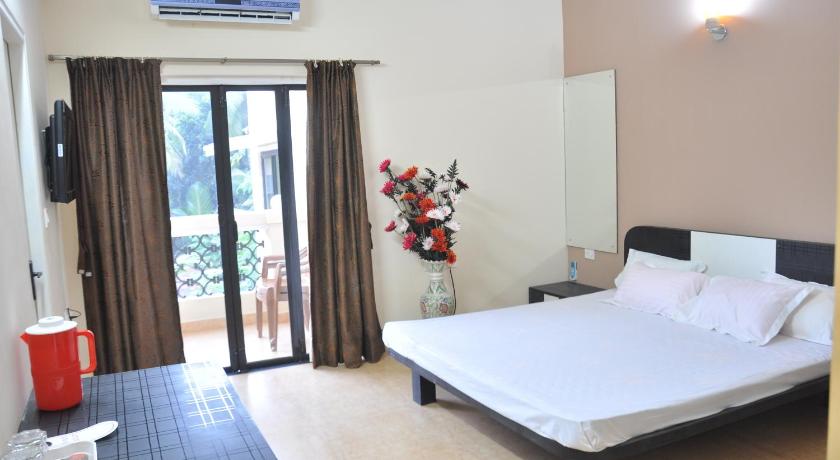 Ocean Crest Hotel photo