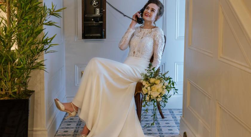 Avalon House Hotel photo