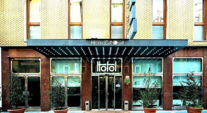 Hotel Canova photo
