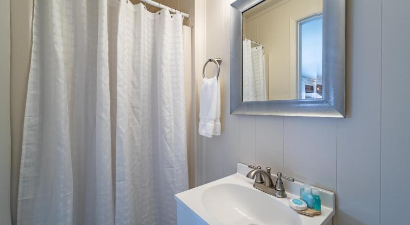 Ocean Glass Inn photo