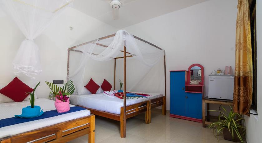 Comfort Beach Hotel photo